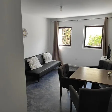 Appart' Islande アパート *